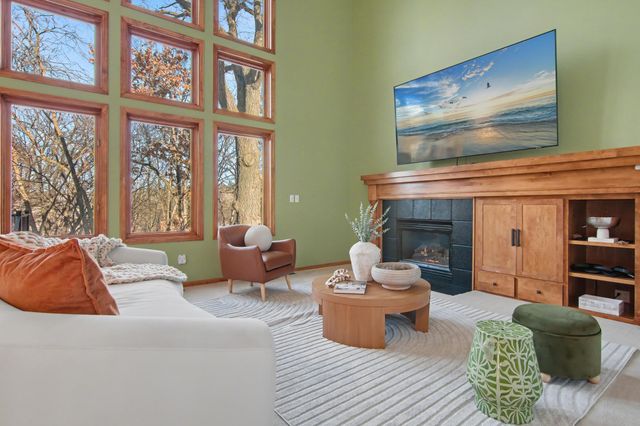 1535 Covington Lane, Eagan, MN 55122