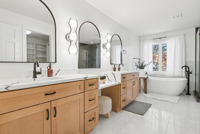 1535 Covington Lane, Eagan, MN 55122