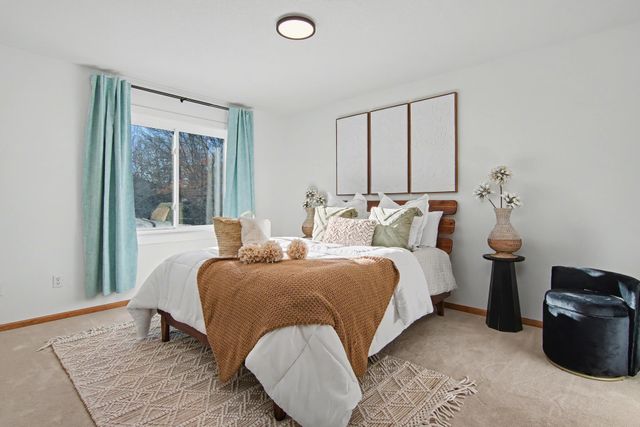 1535 Covington Lane, Eagan, MN 55122