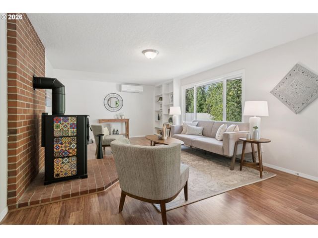 16685 Nw GERMANTOWN Rd, Portland, OR 97231