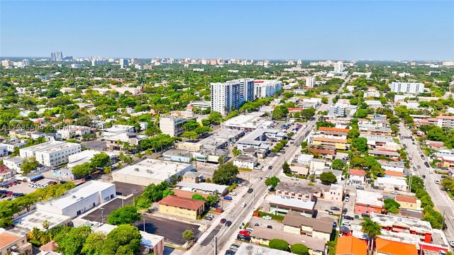 625 SW 18th Ave, Miami, FL 33135