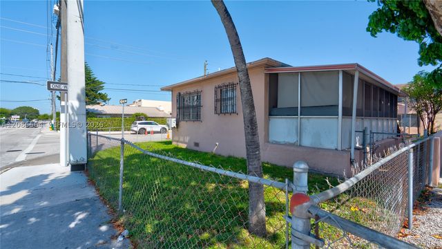 625 SW 18th Ave, Miami, FL 33135