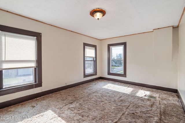 285 Main Street, Worcester, NY 12197