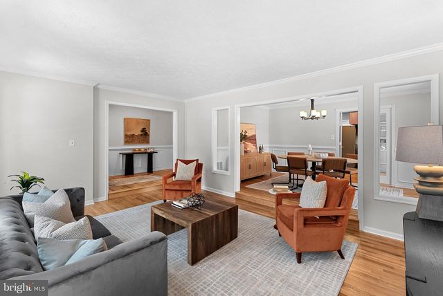 45 CARROLLTON RD, Sterling, VA 20165