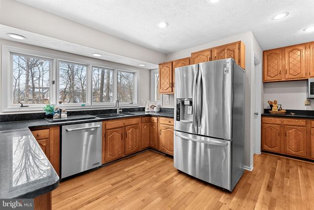 45 CARROLLTON RD, Sterling, VA 20165