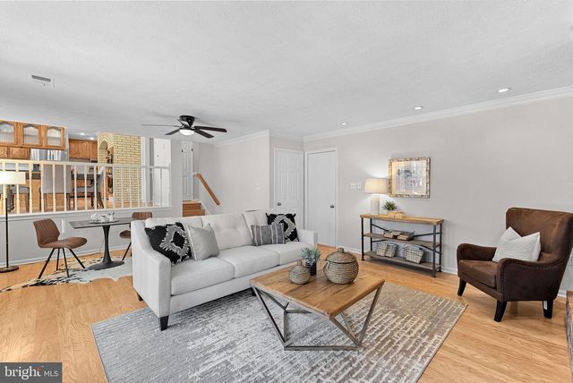 45 CARROLLTON RD, Sterling, VA 20165