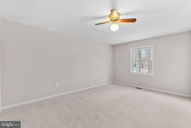 45 CARROLLTON RD, Sterling, VA 20165