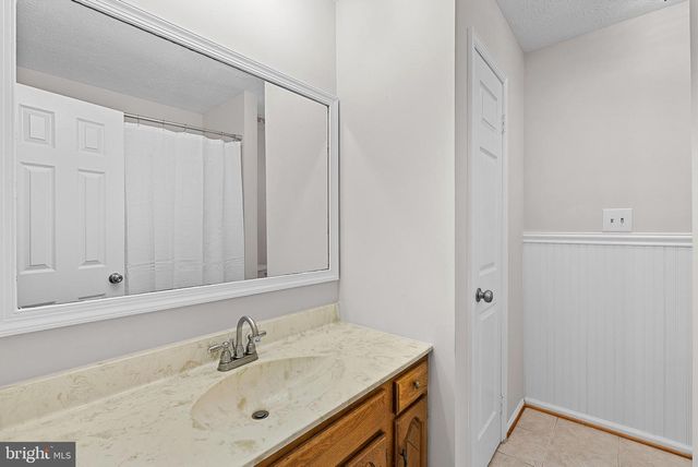 45 CARROLLTON RD, Sterling, VA 20165