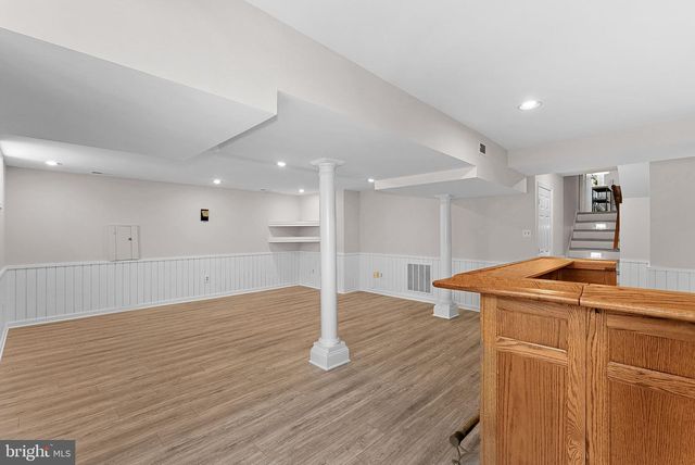 45 CARROLLTON RD, Sterling, VA 20165