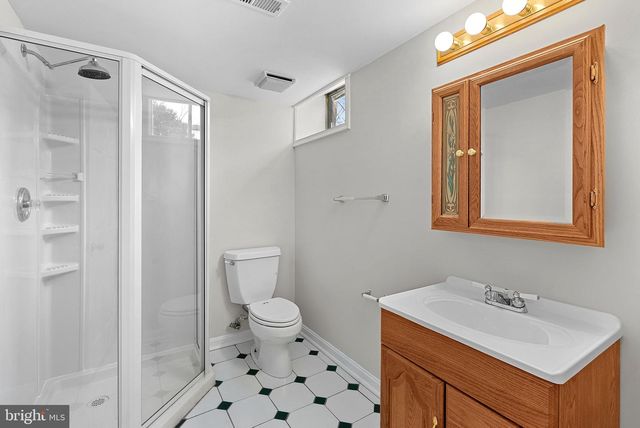 45 CARROLLTON RD, Sterling, VA 20165