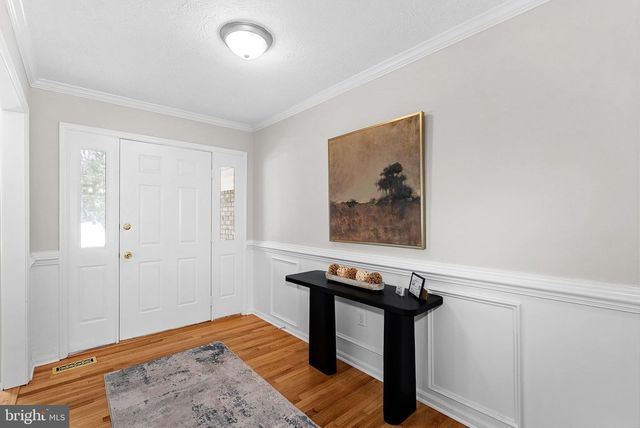 45 CARROLLTON RD, Sterling, VA 20165