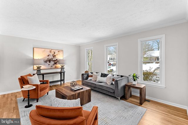 45 CARROLLTON RD, Sterling, VA 20165