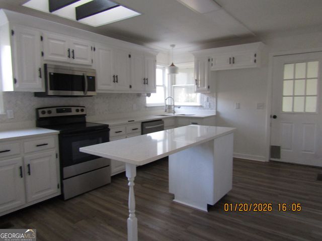 512 Juniper Way, Statesboro, GA 30458