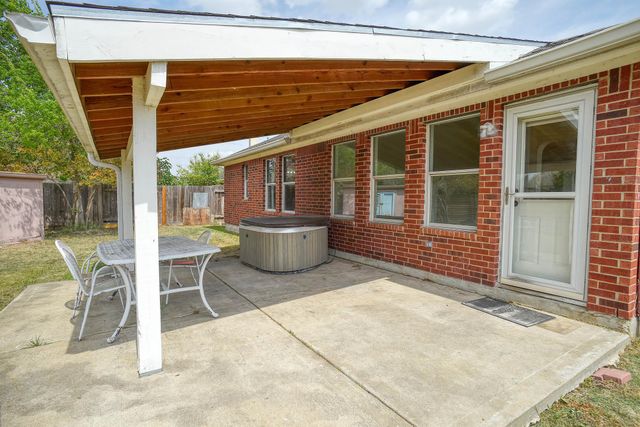 11608 Prince Phillip WAY, Manor, TX 78653