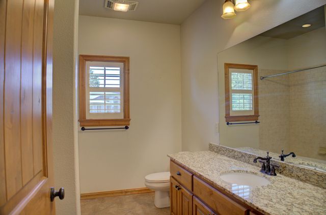 33215 Cardinal Dr, Afton, OK 74331