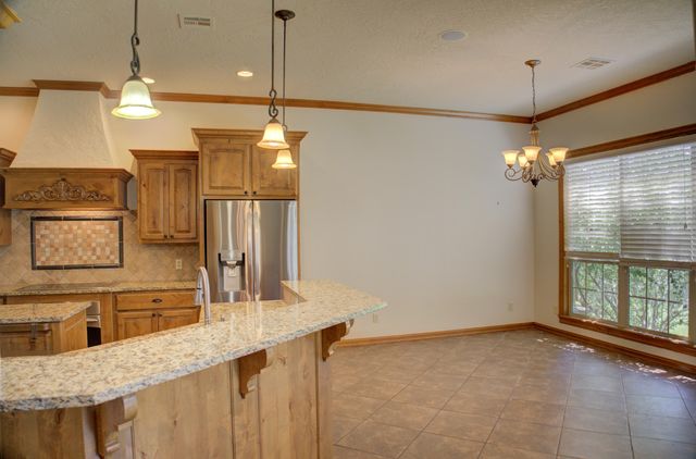 33215 Cardinal Dr, Afton, OK 74331