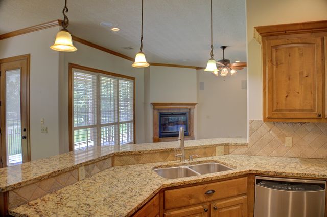 33215 Cardinal Dr, Afton, OK 74331