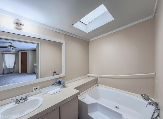 443 Brookhollow Drive, Oxford, MI 48471