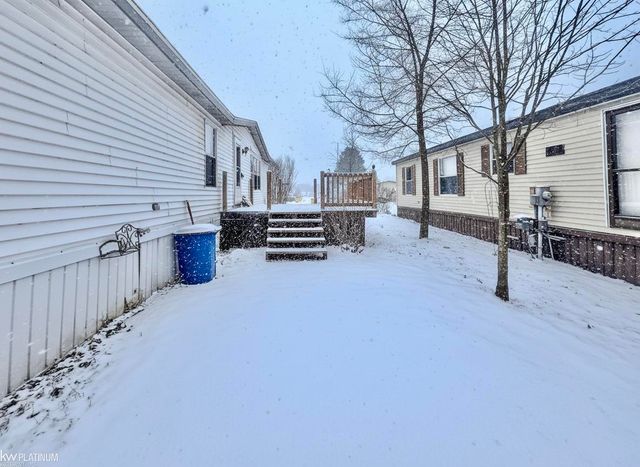 443 Brookhollow Drive, Oxford, MI 48471