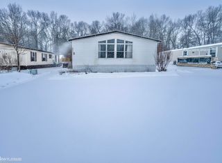 443 Brookhollow Drive, Oxford, MI 48471