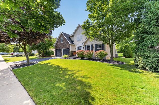 6840 Scenic View Drive, Lower Macungie Twp, PA 18062