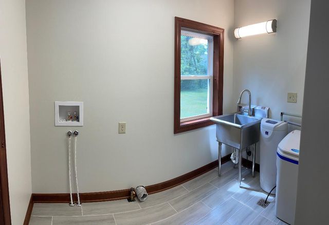 1111 Rosebud AVENUE, Twin Lakes, WI 53181