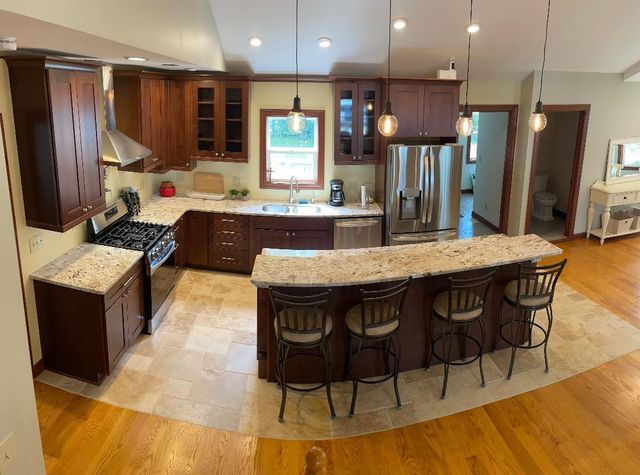 1111 Rosebud AVENUE, Twin Lakes, WI 53181
