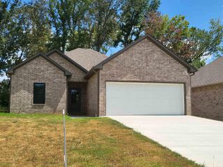 929 N Jeff Davis Avenue, Jacksonville, AR 72076