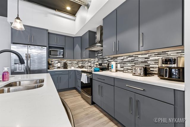 106 E Main Street, Fennville, MI 49408