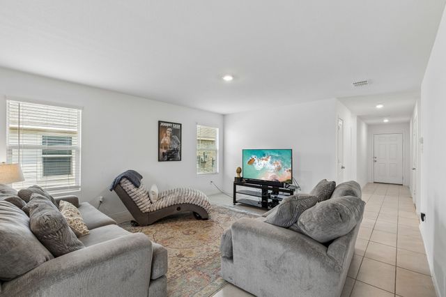 312 Dry Canyon Way, Fort Worth, TX 76052