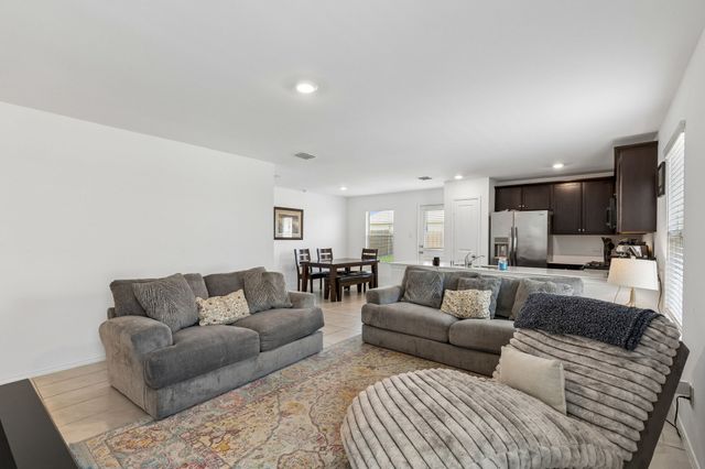 312 Dry Canyon Way, Fort Worth, TX 76052