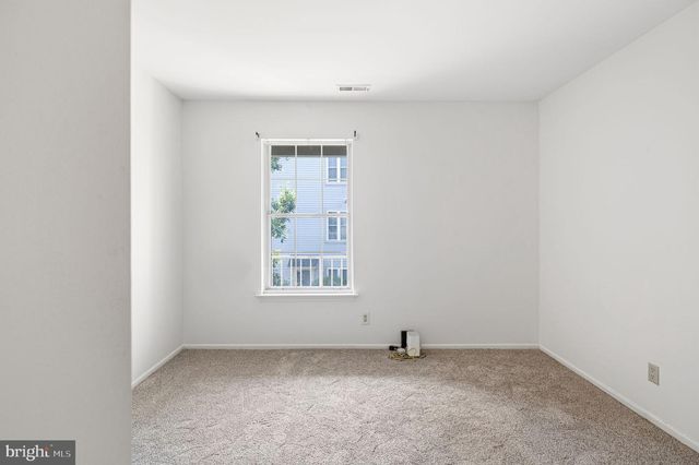 1404-B DENHAM CT, Mount Laurel, NJ 08054