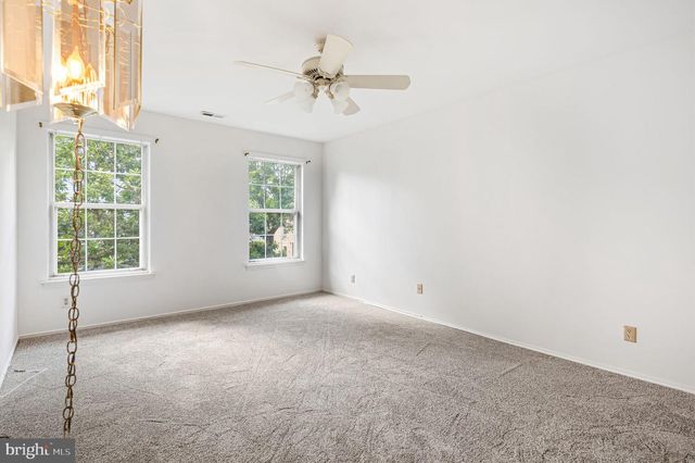 1404-B DENHAM CT, Mount Laurel, NJ 08054