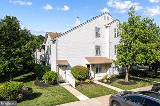 1404-B DENHAM CT, Mount Laurel, NJ 08054