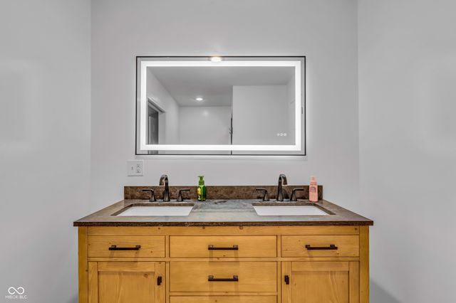 13908 W Daleville Road, Daleville, IN 47334