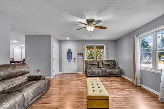 13908 W Daleville Road, Daleville, IN 47334