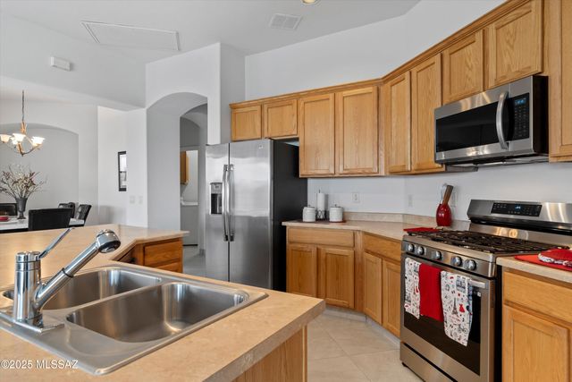 13879 N Big Wash Overlook Place Place, Oro Valley, AZ 85739