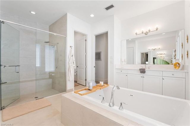 12177 Eucalyptus WAY, Naples, FL 34120