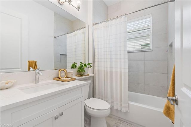 12177 Eucalyptus WAY, Naples, FL 34120