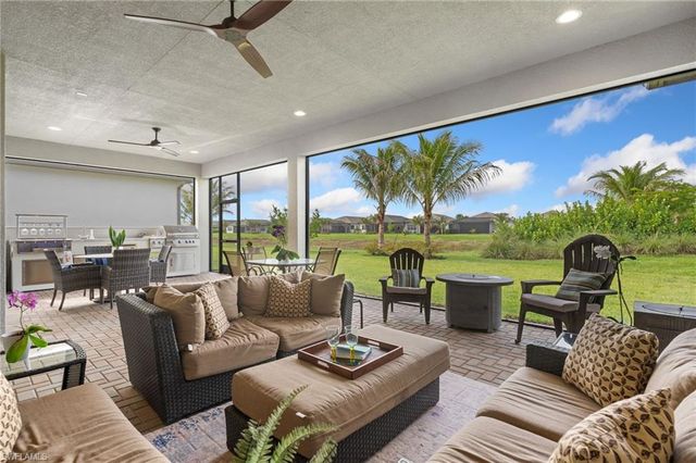 12177 Eucalyptus WAY, Naples, FL 34120