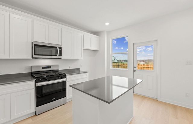 404 Sullivan WAY, Elgin, TX 78621