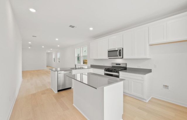 404 Sullivan WAY, Elgin, TX 78621