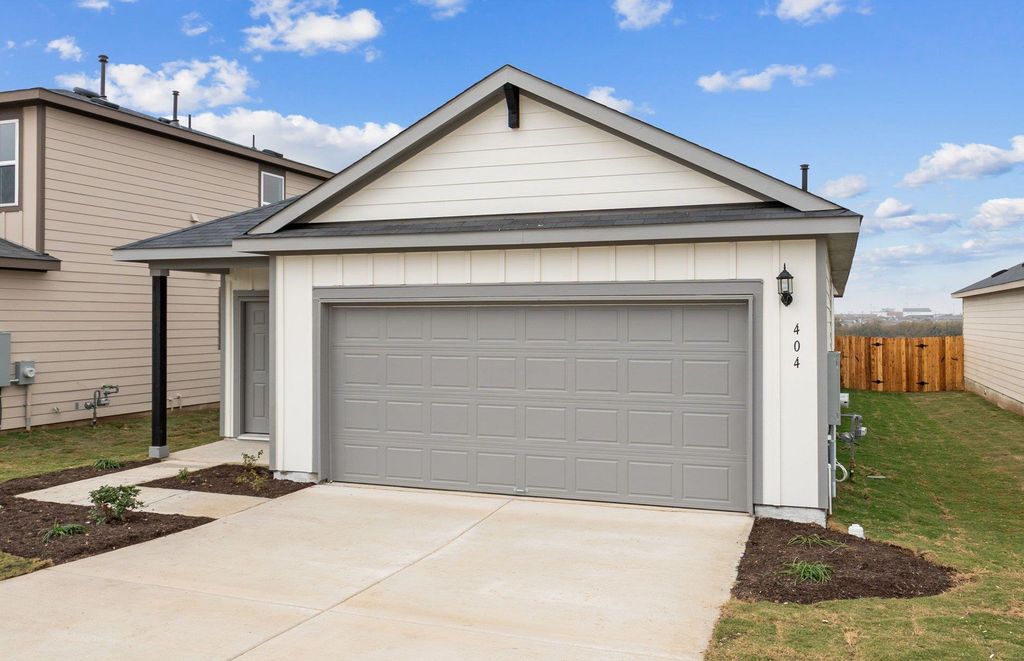 404 Sullivan WAY, Elgin, TX 78621