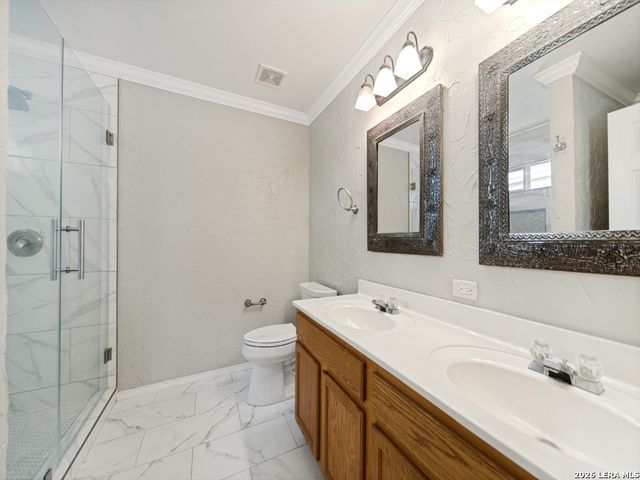 200 Katie Ct, Boerne, TX 78006