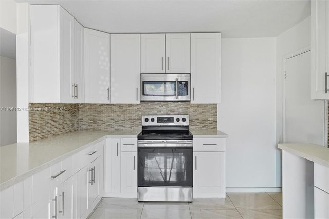 510 N 56th Ave, Hollywood, FL 33021