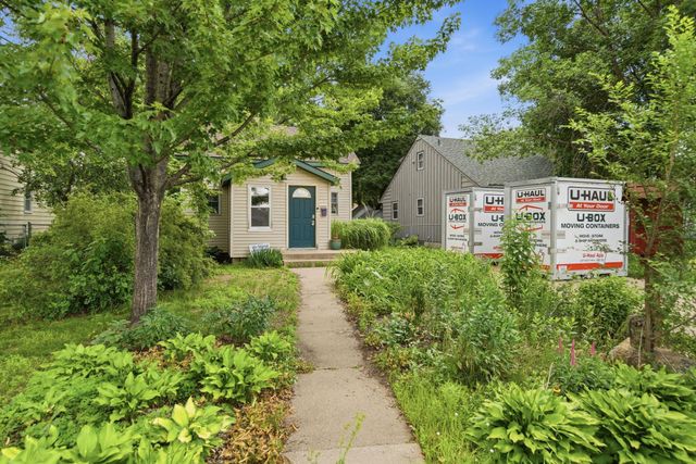5340 Emerson Avenue N, Brooklyn Center, MN 55430