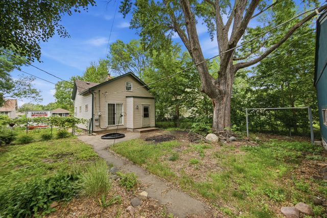 5340 Emerson Avenue N, Brooklyn Center, MN 55430