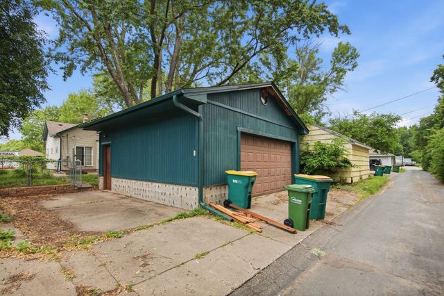 5340 Emerson Avenue N, Brooklyn Center, MN 55430