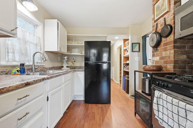 5340 Emerson Avenue N, Brooklyn Center, MN 55430