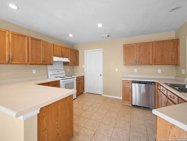 11018 Talon Run, San Antonio, TX 78254